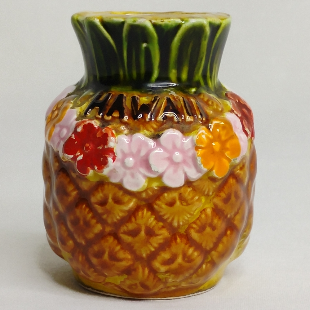 Hawaii Pineapple Glazed Shot Glass Tropical Souvenir Lei Flowers Necklace Fruit